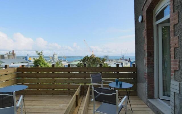 Charmant studio, terrasse privative [Moulin Blanc]