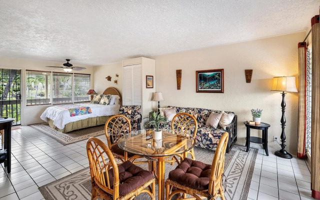 Kona Shores #203
