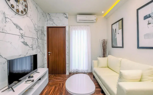 Good Deal 2Br At High Floor Transpark Cibubur Apartment