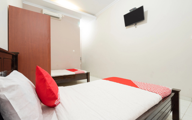 OYO 1885 Wisma Wongso Syariah – Guest Rooms – Borobudur