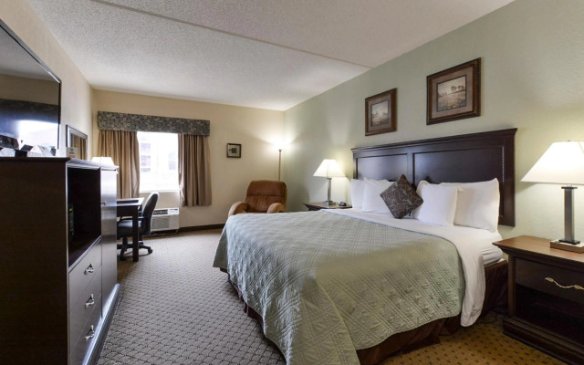 Grand View Inn and Suites