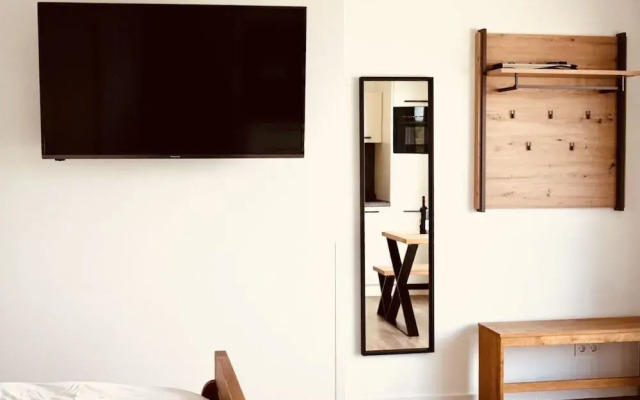 Hürth-Köln Studio Apartment A