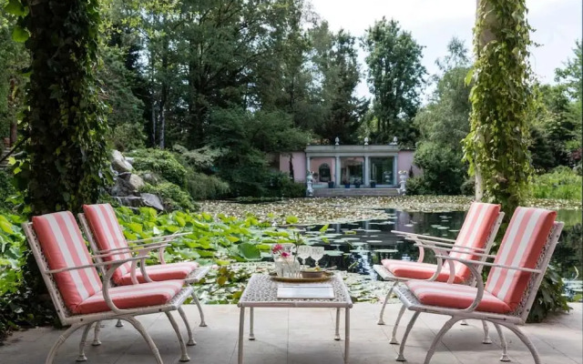 Tranquil 1BR Villa in Revislate