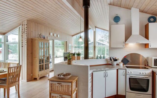 "Sylvia" - 2.3km from the sea in NW Jutland