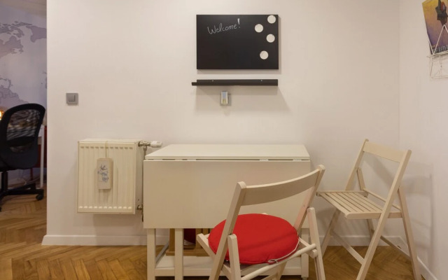 Modern Studio Near British Square