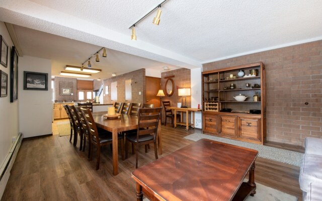 Park Avenue 3 Bedroom Condominiums