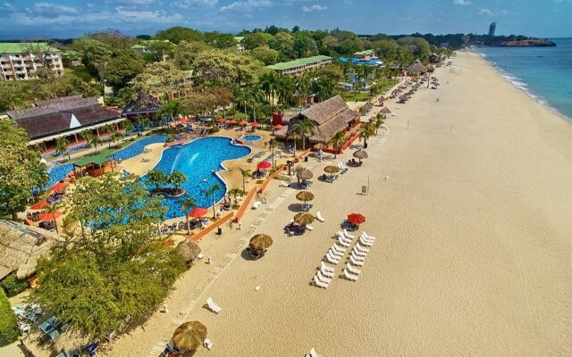 Grand Decameron Panama, A Trademark All Inclusive Resort