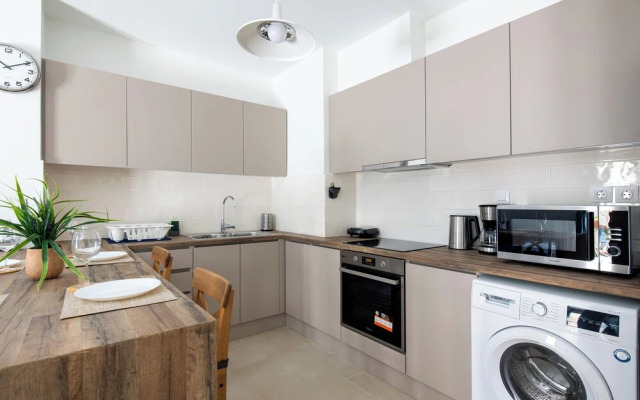 Astrea 1- Bedroom Apartment in Athens