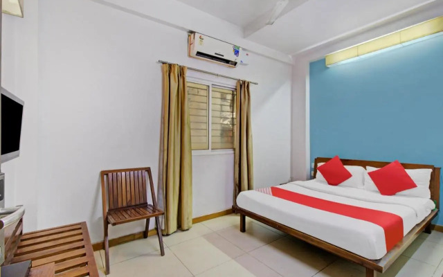 OYO 5661 Hotel AK Palace