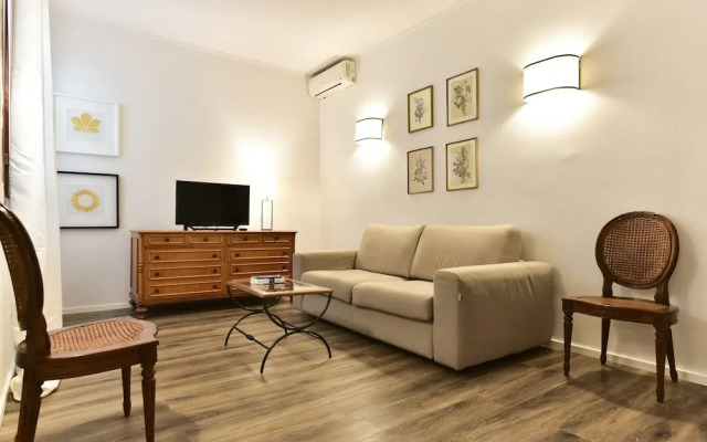 Pantheon View from Terrace Apartment