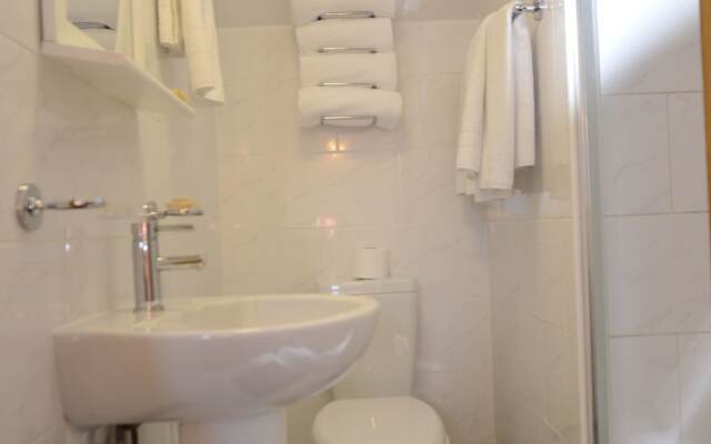 Britannia Inn Hotel