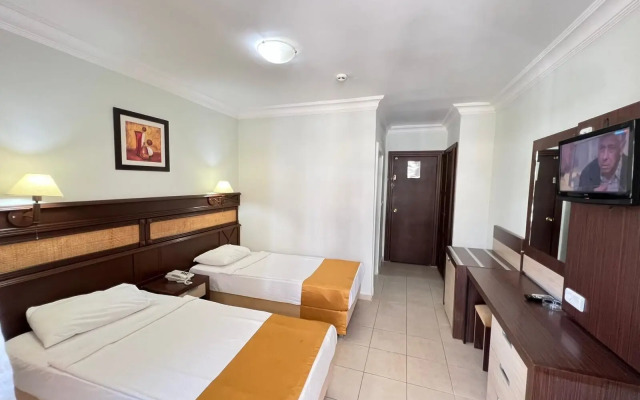 Отель Kleopatra Ada