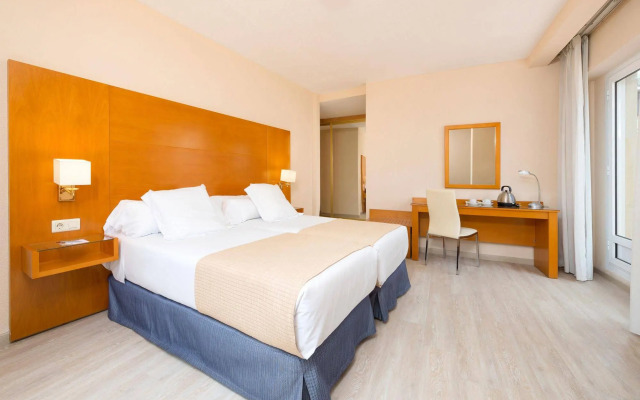 TRYP Ciudad de Alicante Hotel