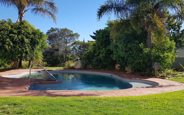 Quartet Hotel and Garden Suites