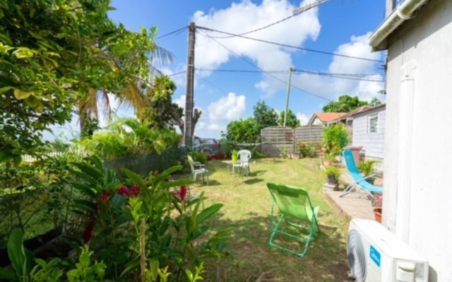 House With One Bedroom In Riviere Salee With Enclosed Garden And Wifi 6 Km From The Beach