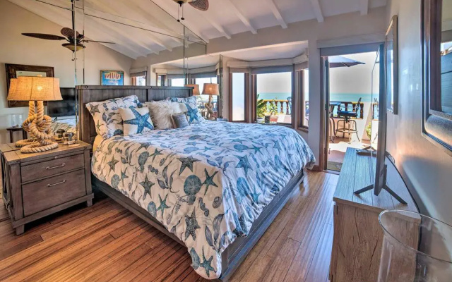 Lux Oceanfront Penthouse suite w/panoramic views
