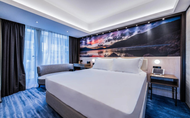 Oasis Avenue – A GDH Hotel