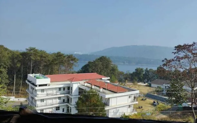 La Nicholas Dei Da Kine Resort
