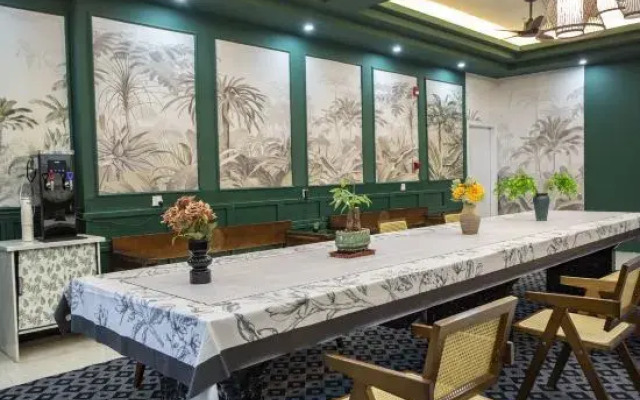 Ant hostel (Haikou Arcade Street）