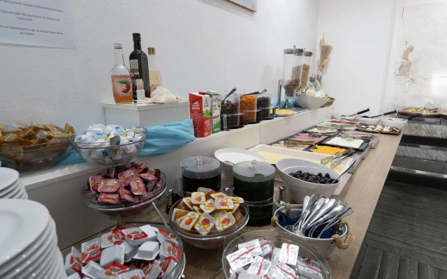 Kahlua Sea View Suites