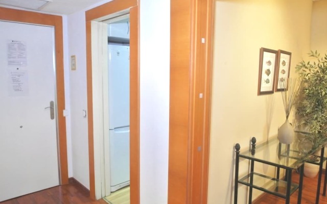 Dflat Escultor Madrid Apartments