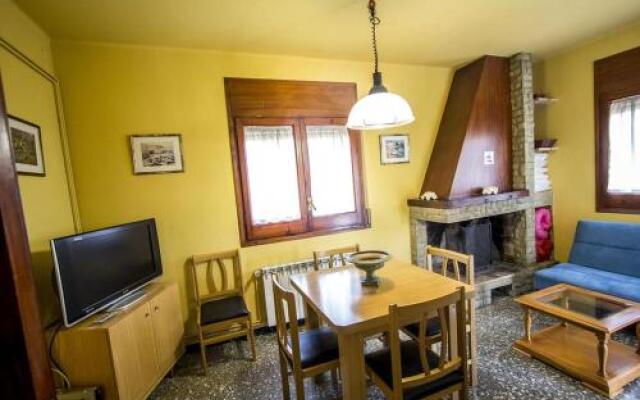 Casa De Vacaciones "CAL VIVES"