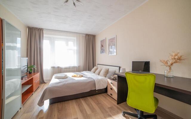 Европа Центр на улице Надеждинская