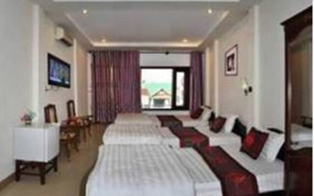 Vong Canh Hotel