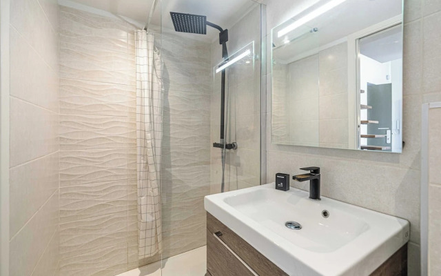 A/C Mezzanine Apt 2br/4p - Place Garibaldi