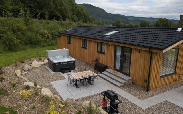 Lyon Lodge, Sleep 6, Private hot Tub, pet Friendly