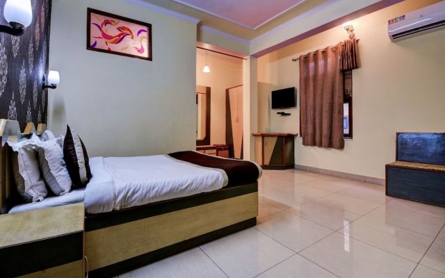 OYO 22110 Hotel Karni Palace