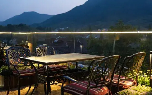 Fuyun Minguo Theme Hotel