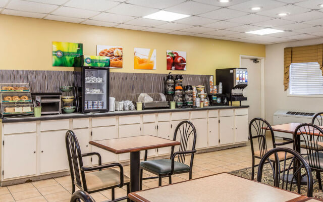 QUALITY INN &amp; SUITES