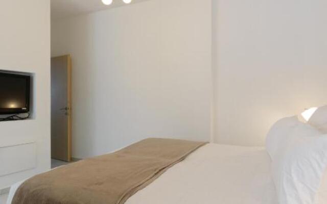 Frishman Apartment