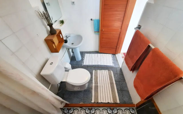 Ada-art Guesthouse