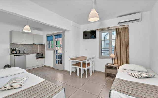 Evina Rooms & Suites