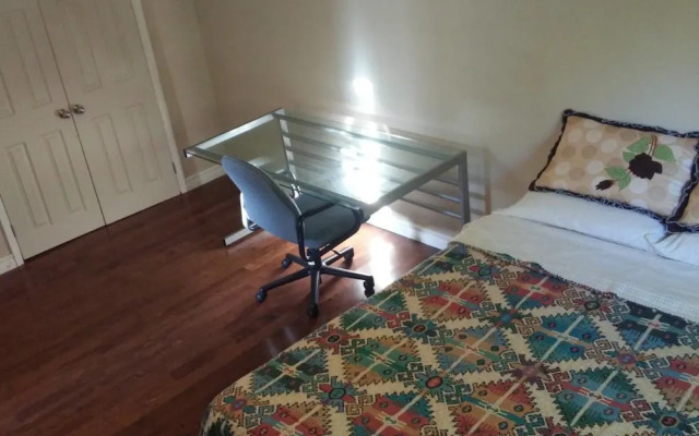NEW !! Home Away From Home in the GTA