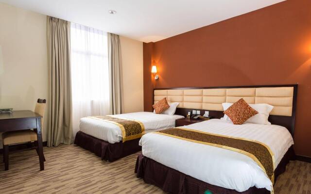 Hallmark Crown Hotel