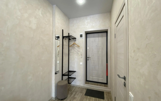 Желтый Нарцисс на улице Уральская