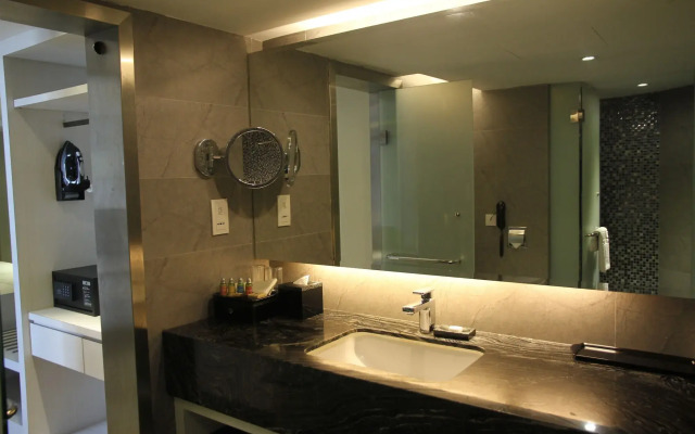 Promenade Hotel Kota Kinabalu