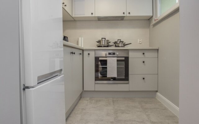 Central Rental Apartament - Broniewskiego 15