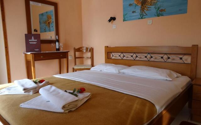 Akrotainaritis Rooms