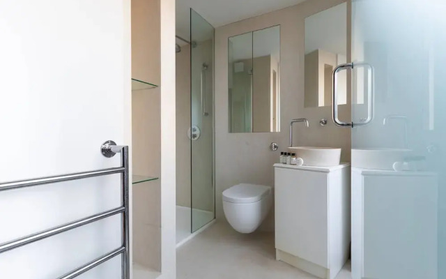 Chelsea Embankment III by Onefinestay