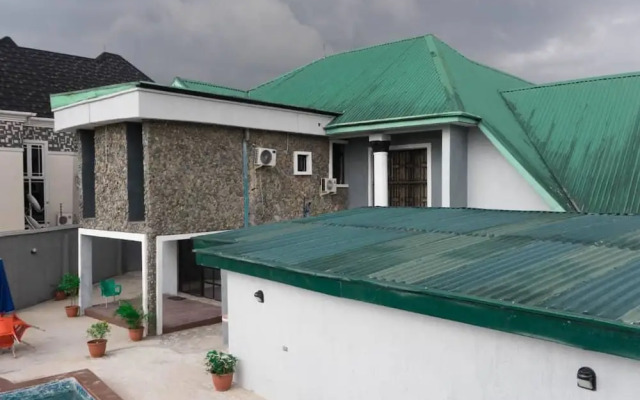 SS3 Boutique Hotel