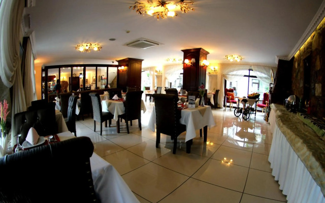 Saint John Hotel - Boutique Class