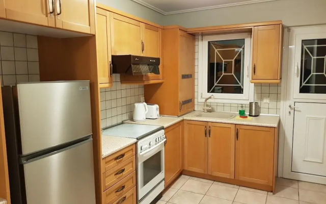 Cosy Apartment with patio