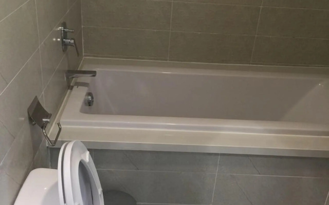 River View Apartment & Hotel