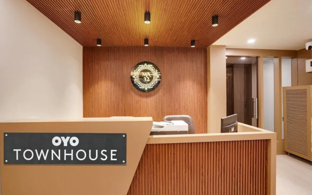 Super OYO Townhouse MA-32
