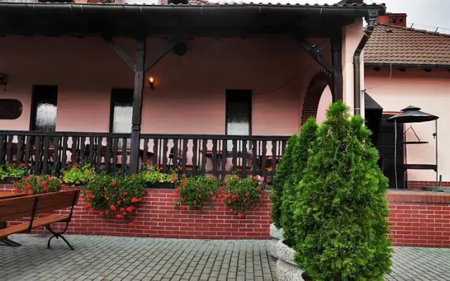 Hotel Nad Stawem