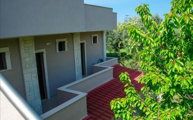 Paradisos Apartments